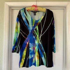 NWT Valentina “Wind Song” V Neck Print Top